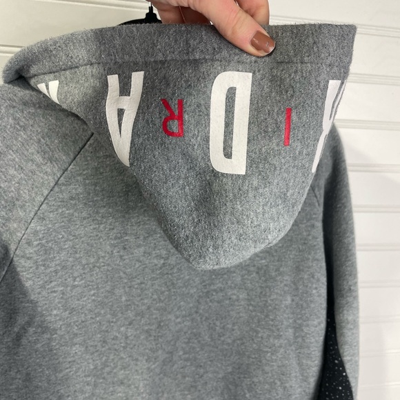 Air Jordan Gray Sweatshirt XL Boys - Picture 7 of 9